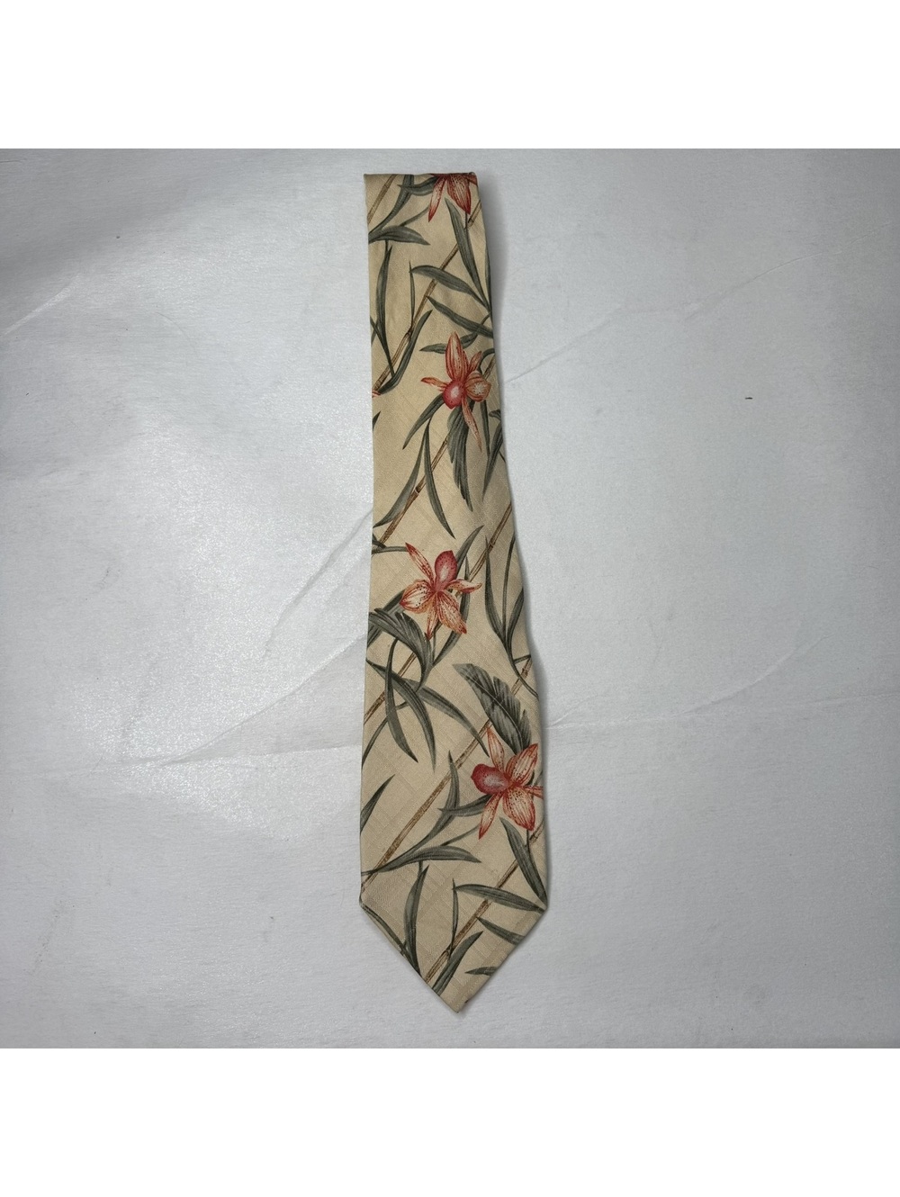 Tommy Bahama Mens Silk Necktie Tan Floral Lily Bamboo Print Hawaiian